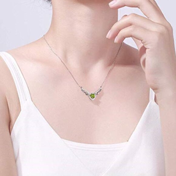 🎀 Hollow Green Heart Pendant Necklace for Women, EVGG1051 - Picture 3 of 6